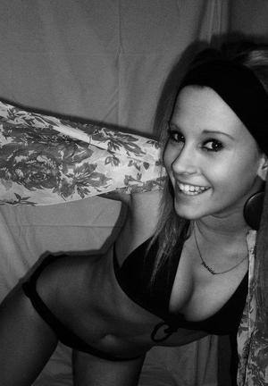 Averi, 29 from Delaware | Older Men and Younger Women Dating