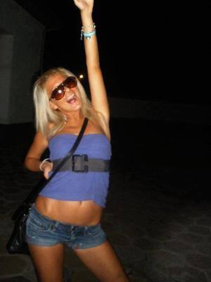 Monique, 25 in New Jersey | Younger Adult Woman, Older Men