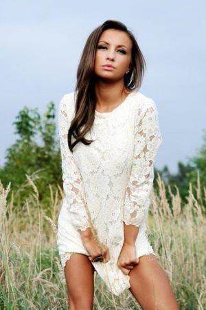 Lyric (18) in Hawaii, adult profile photo