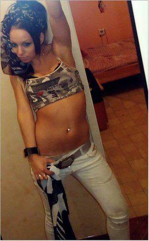 Adult dating profile photo of Melanie (24) in New York