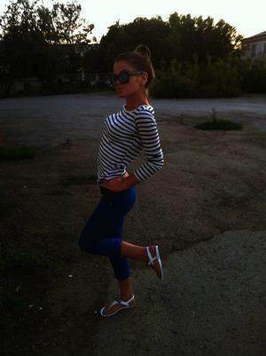 Simone, age 18, profile photo from Washington