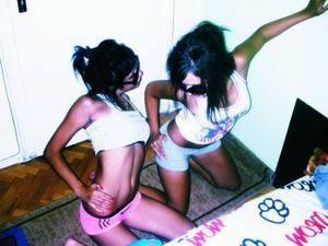 Christine, 18, Virginia | Flirty Adult Profile for Older Men