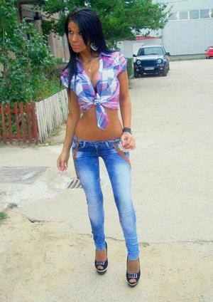 Kailee, 23, Hawaii | Local FWB Dating Profile