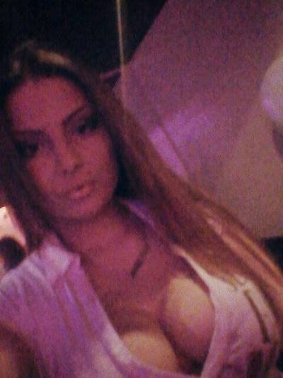 Meet Bobbi (25) from Illinois | FWB Casual Partner