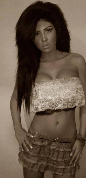 Meet Yasmin (18) from Minnesota | FWB Casual Partner