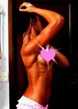 Amy (18) in Michigan | Friends with Benefits