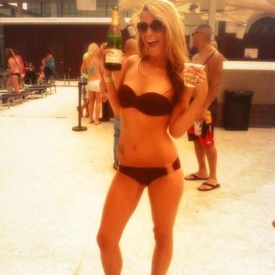 Local profile photo of Mireya, 29, in Raceland, LA