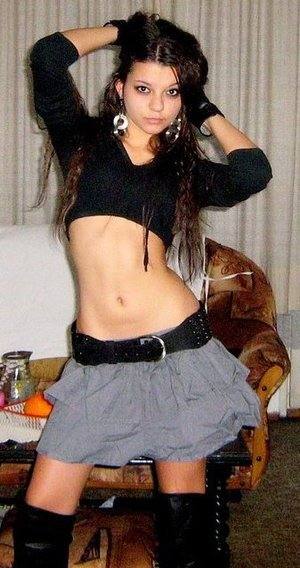 Danielle (28) in Tennessee | Friends with Benefits