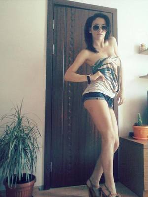 Elisa, 18, Arizona | Local FWB Dating Profile