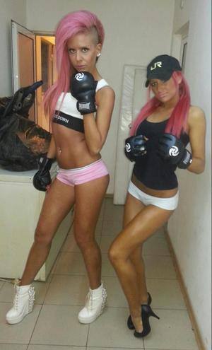 Julie (25) in Arizona | Friends with Benefits