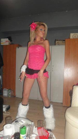 Celina (24) in Ohio | Friends with Benefits