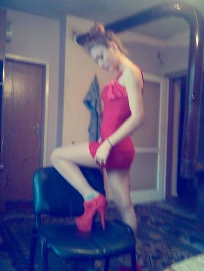 Meet Desirae (21) from Pennsylvania | FWB Casual Partner