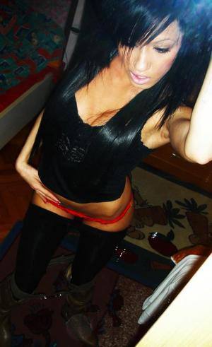 Meet Camille (26) from Iowa | FWB Casual Partner