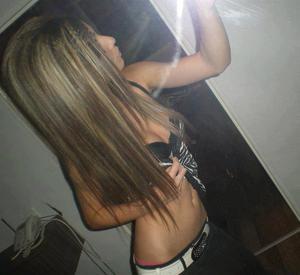 Cristal from New York is looking for adult webcam chat