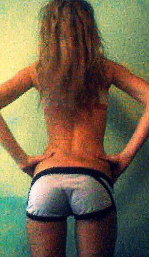 Escorts like Amy are down to fuck you now!