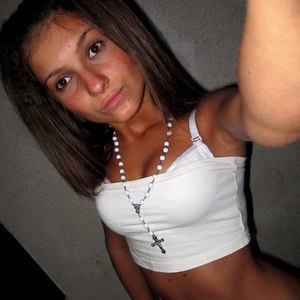 Looking for local cheaters? Take Itzel from New York home with you