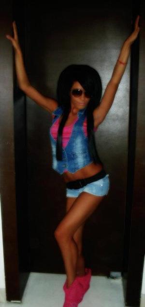 Looking for local cheaters? Take Sanaa from Iowa home with you
