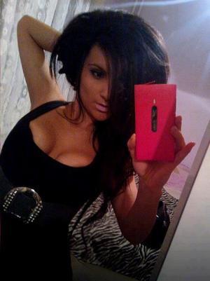 Cori from Florida is interested in nsa sex with a nice, young man