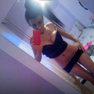 Meet local singles like Katrina from Hawaii who want to fuck tonight