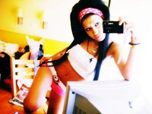Carly from Alabama is looking for adult webcam chat