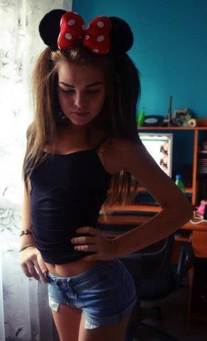 Damaris from Iowa is looking for adult webcam chat