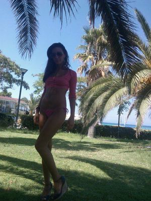 Aliya from Kentucky is interested in nsa sex with a nice, young man