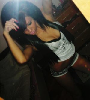 Looking for girls down to fuck? Alysia from California is your girl