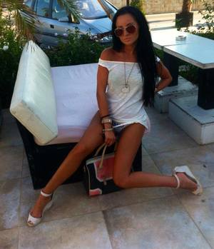 Escorts like Kristan are down to fuck you now!