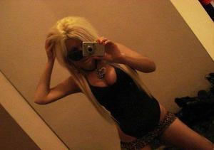 Albina from Maryland is looking for adult webcam chat