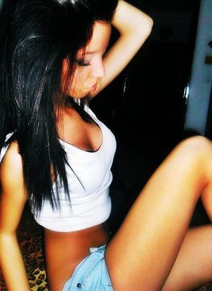 Nia from North Carolina is looking for adult webcam chat