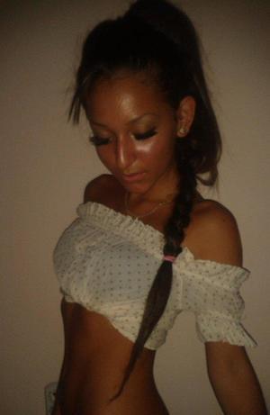 Meet local singles like Edith from Colorado who want to fuck tonight