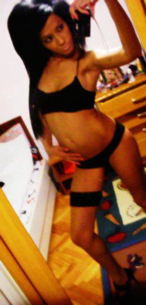 Escorts like Amber are down to fuck you now!