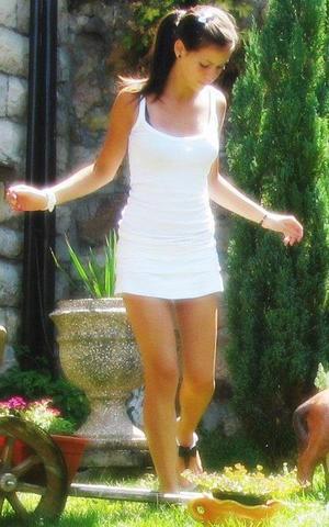 Meet local singles like Lara from Alabama who want to fuck tonight