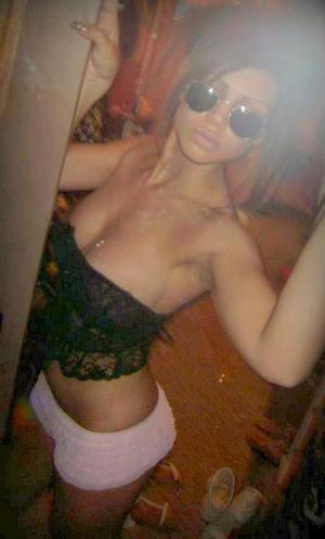 Looking for local cheaters? Take Jocelyn from Florida home with you