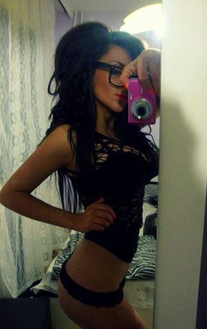 Ryan is a cheater looking for a guy like you!