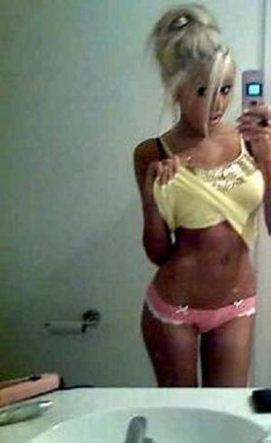 Evelin from Delaware is looking for adult webcam chat