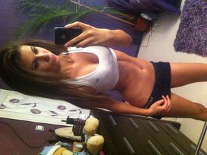 Looking for local cheaters? Take Randi from Texas home with you