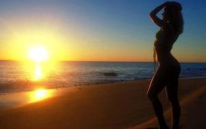 Looking for local cheaters? Take Alyssa from California home with you