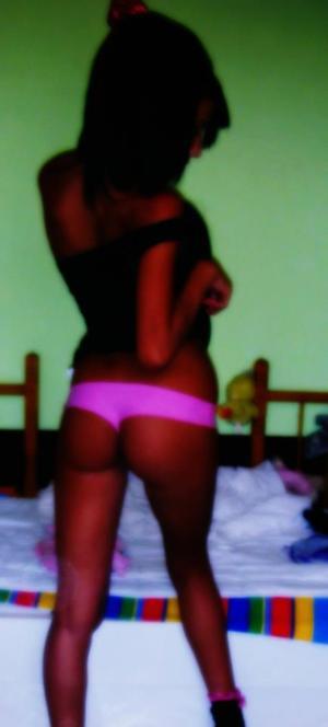 Paris is a cheater looking for a guy like you!