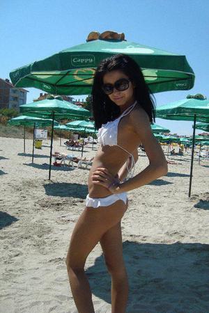 Daniela is a cheater looking for a guy like you!
