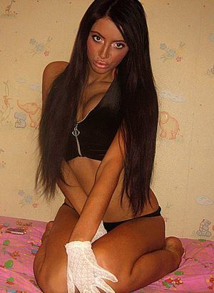 Lisandra is a cheater looking for a guy like you!