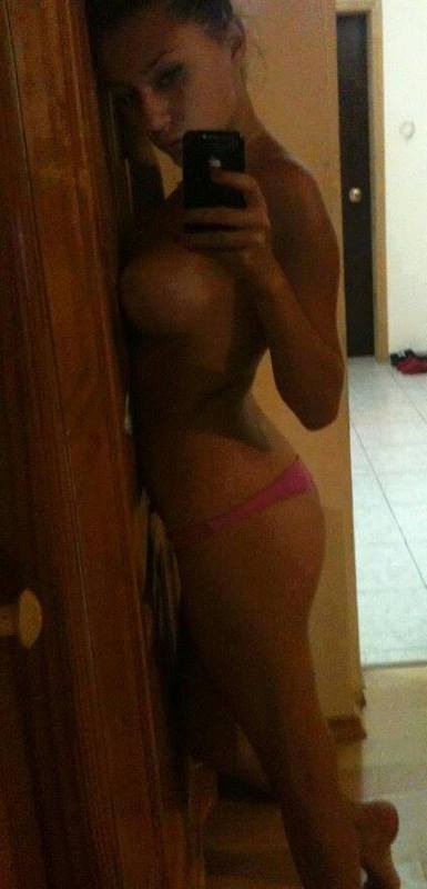 Kanesha from Washington is interested in nsa sex with a nice, young man
