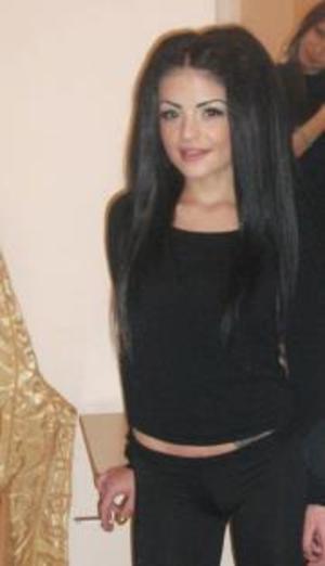 Looking for local cheaters? Take Ariel from Texas home with you
