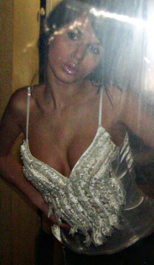 Hildegarde from Florida is looking for adult webcam chat