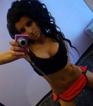 Looking for girls down to fuck? Alayna from Texas is your girl