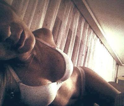 Escorts like Araceli are down to fuck you now!