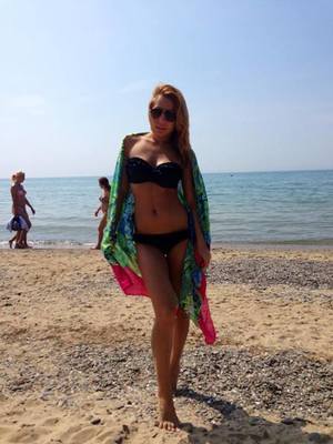 Meet local singles like Kristin from California who want to fuck tonight