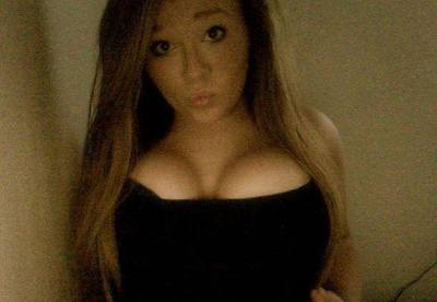 Hien from Alabama is looking for adult webcam chat
