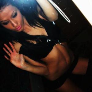 Brigette from Washington, District Of Columbia is looking for adult webcam chat