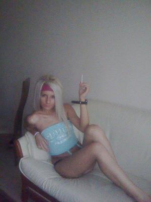 Meet local singles like Kaylie from Quebec who want to fuck tonight